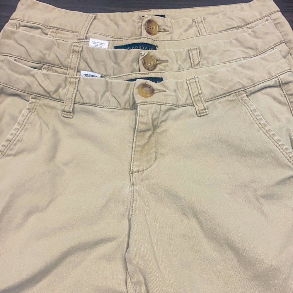 (3) pair Aeropostale uniform shorts GUC. Size 4